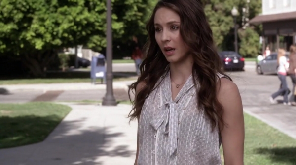 Pretty_Little_Liars_S05E18_Mini_720p_WEB-DL_Dual_RMZ-Dinho_0161.jpg
