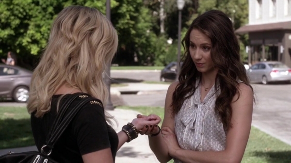 Pretty_Little_Liars_S05E18_Mini_720p_WEB-DL_Dual_RMZ-Dinho_0189.jpg