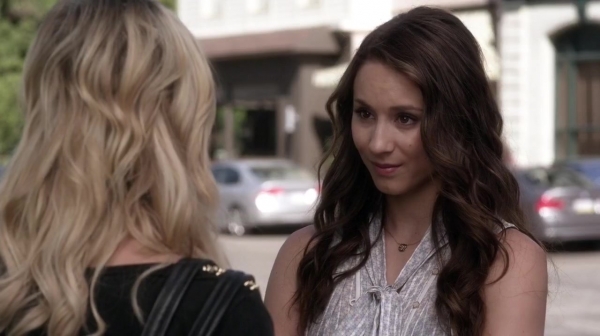 Pretty_Little_Liars_S05E18_Mini_720p_WEB-DL_Dual_RMZ-Dinho_0192.jpg