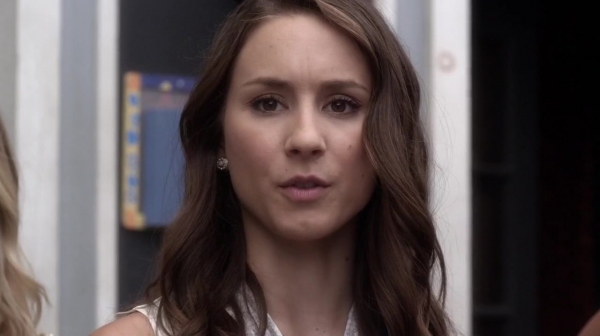 Pretty_Little_Liars_S05E18_Mini_720p_WEB-DL_Dual_RMZ-Dinho_0212.jpg