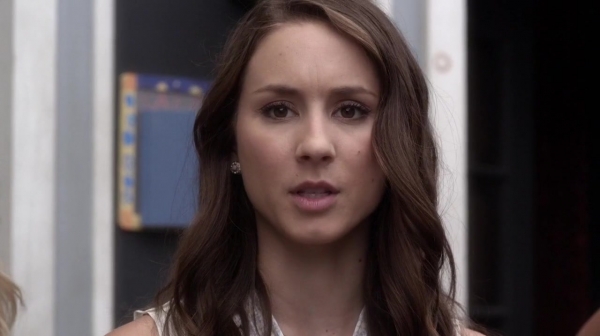 Pretty_Little_Liars_S05E18_Mini_720p_WEB-DL_Dual_RMZ-Dinho_0213.jpg