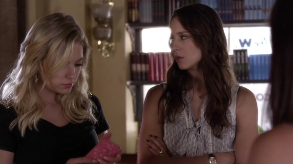 Pretty_Little_Liars_S05E18_Mini_720p_WEB-DL_Dual_RMZ-Dinho_0284.jpg