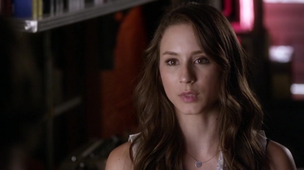 Pretty_Little_Liars_S05E18_Mini_720p_WEB-DL_Dual_RMZ-Dinho_1437.jpg