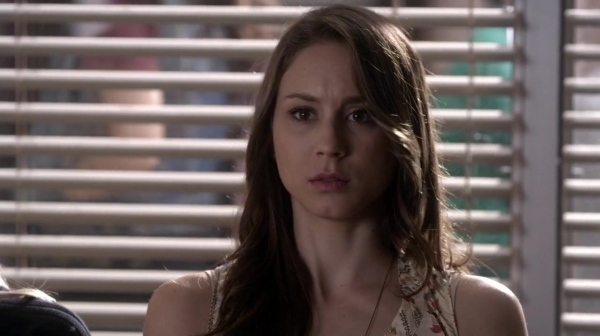 Pretty_Little_Liars_S05E19_Mini_720p_WEB-DL_Dual_RMZ-Dinho_0188.jpg