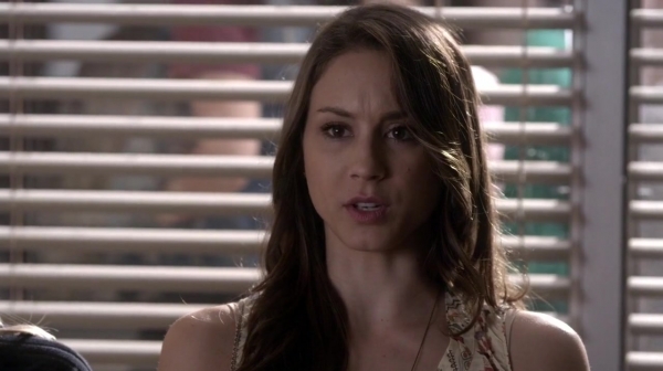 Pretty_Little_Liars_S05E19_Mini_720p_WEB-DL_Dual_RMZ-Dinho_0189.jpg