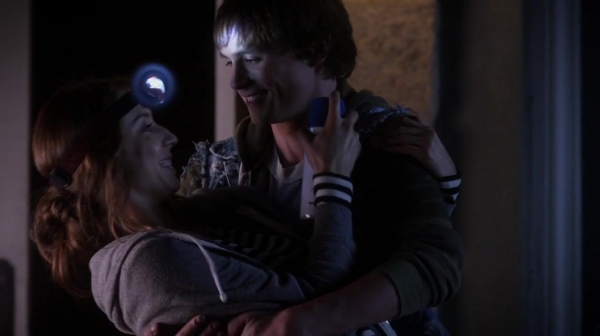 Pretty_Little_Liars_S05E19_Mini_720p_WEB-DL_Dual_RMZ-Dinho_1121.jpg