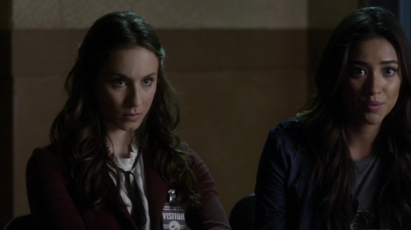 Pretty_Little_Liars_S05E21_Mini_720p_WEB-DL_Dual_RMZ-Dinho_0110.jpg
