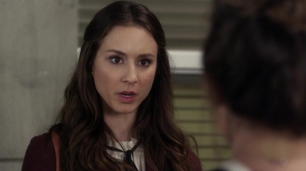 Pretty_Little_Liars_S05E21_Mini_720p_WEB-DL_Dual_RMZ-Dinho_0260.jpg