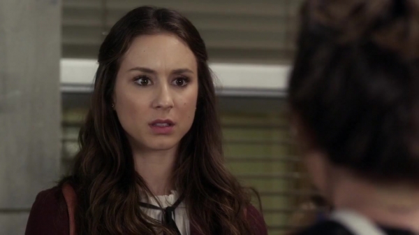 Pretty_Little_Liars_S05E21_Mini_720p_WEB-DL_Dual_RMZ-Dinho_0269.jpg