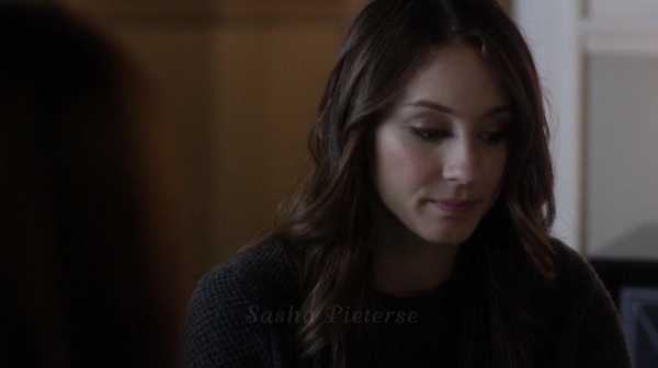 Pretty_Little_Liars_S05E22_Mini_720p_WEB-DL_Dual_RMZ-Dinho_0261.jpg