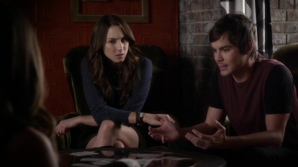 Pretty_Little_Liars_S05E23_Mini_720p_WEB-DL_Dual_RMZ-Dinho_0297.jpg