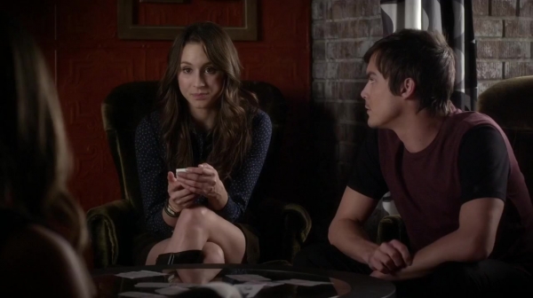 Pretty_Little_Liars_S05E23_Mini_720p_WEB-DL_Dual_RMZ-Dinho_0330.jpg