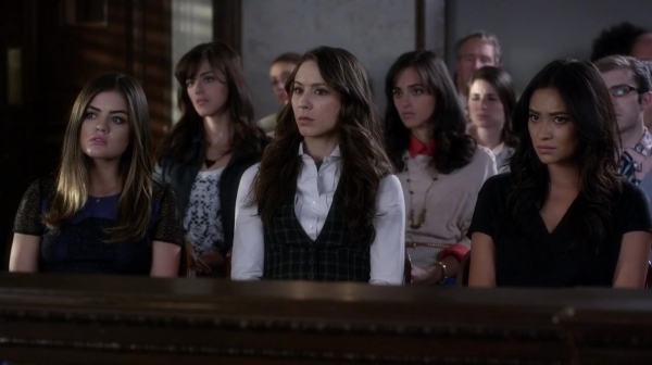 Pretty_Little_Liars_S05E24_Mini_720p_WEB-DL_Dual_RMZ-Dinho_2054.jpg
