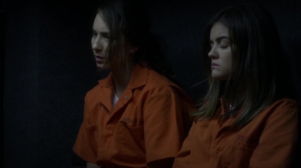 Pretty_Little_Liars_S05E25_Mini_720p_WEB-DL_Dual_RMZ-Dinho_0085.jpg