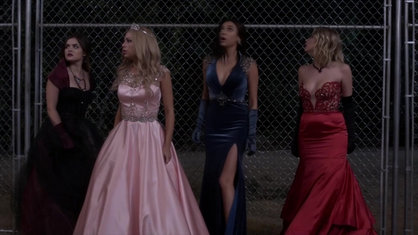 Pretty_Little_Liars_S06E01_720p_HDTV_X264-DIMENSION_0130.jpg
