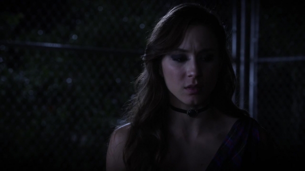 Pretty_Little_Liars_S06E01_720p_HDTV_X264-DIMENSION_0204.jpg