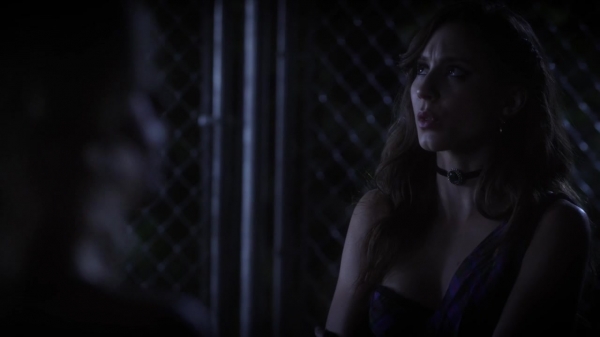 Pretty_Little_Liars_S06E01_720p_HDTV_X264-DIMENSION_0218.jpg