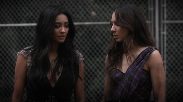 Pretty_Little_Liars_S06E01_720p_HDTV_X264-DIMENSION_0370.jpg