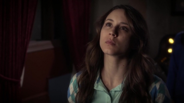Pretty_Little_Liars_S06E01_720p_HDTV_X264-DIMENSION_2079.jpg