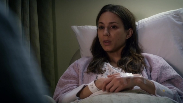 Pretty_Little_Liars_S06E02_720p_HDTV_X264-DIMENSION_0104.jpg