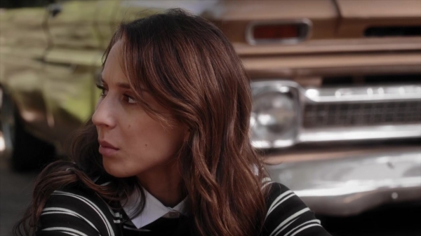 Pretty_Little_Liars_S06E02_720p_HDTV_X264-DIMENSION_1599.jpg