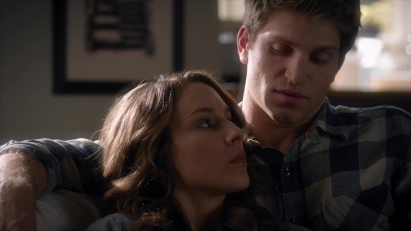 Pretty_Little_Liars_S06E03_720p_HDTV_X264-DIMENSION_1009.jpg
