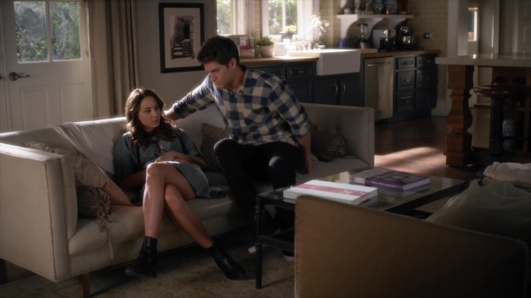 Pretty_Little_Liars_S06E03_720p_HDTV_X264-DIMENSION_1013.jpg