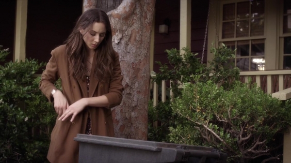 Pretty_Little_Liars_S06E04_720p_HDTV_X264-DIMENSION_0781.jpg