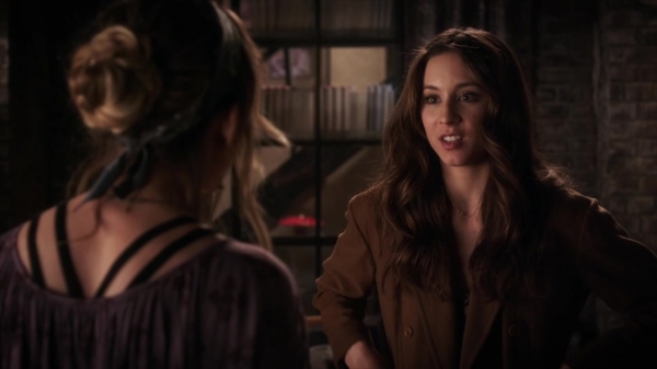 Pretty_Little_Liars_S06E04_720p_HDTV_X264-DIMENSION_1227.jpg