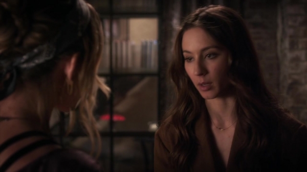 Pretty_Little_Liars_S06E04_720p_HDTV_X264-DIMENSION_1267.jpg