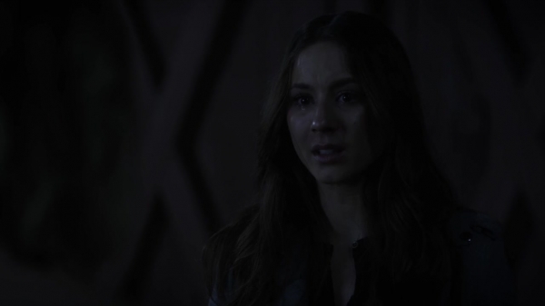 Pretty_Little_Liars_S06E04_720p_HDTV_X264-DIMENSION_1827.jpg