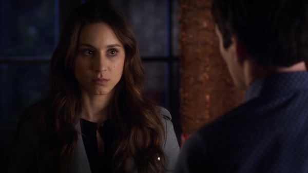 Pretty_Little_Liars_S06E04_720p_HDTV_X264-DIMENSION_2377.jpg