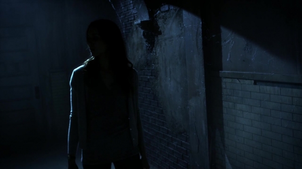Pretty_Little_Liars_S06E05_720p_HDTV_X264-DIMENSION_0071.jpg