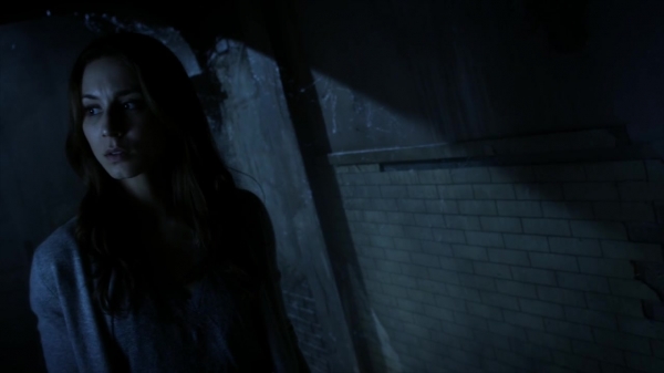 Pretty_Little_Liars_S06E05_720p_HDTV_X264-DIMENSION_0077.jpg