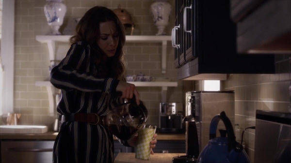 Pretty_Little_Liars_S06E05_720p_HDTV_X264-DIMENSION_0313.jpg