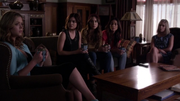 Pretty_Little_Liars_S06E08_FrAmed_720p_WEB-DL_DD5_1_H_264-PLLs_0101.jpg
