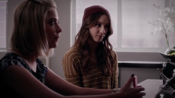 Pretty_Little_Liars_S06E08_FrAmed_720p_WEB-DL_DD5_1_H_264-PLLs_1198.jpg