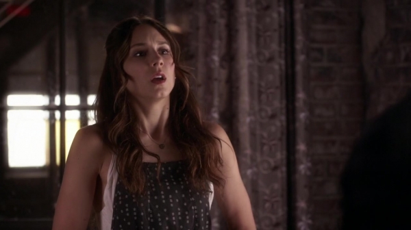 Pretty_Little_Liars_S06E09_Last_Dance_720p_WEB-DL_DD5_1_H_264-PLLs_0829.jpg