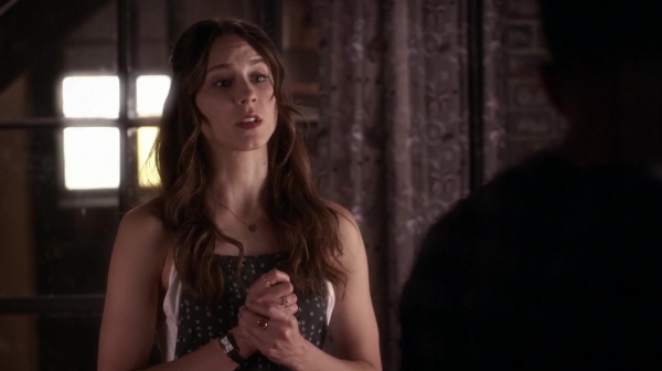 Pretty_Little_Liars_S06E09_Last_Dance_720p_WEB-DL_DD5_1_H_264-PLLs_0833.jpg
