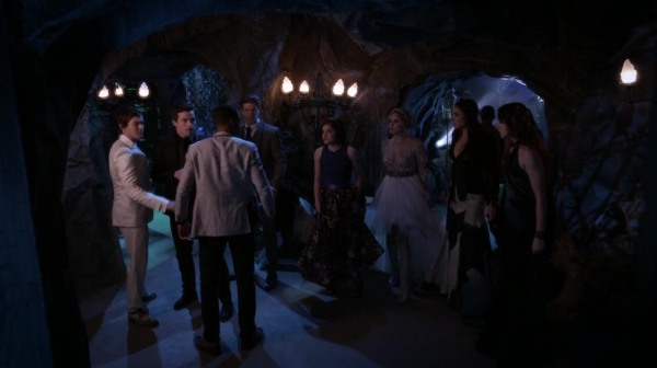 Pretty_Little_Liars_S06E09_Last_Dance_720p_WEB-DL_DD5_1_H_264-PLLs_2241.jpg
