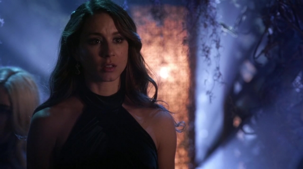 Pretty_Little_Liars_S06E09_Last_Dance_720p_WEB-DL_DD5_1_H_264-PLLs_2431.jpg