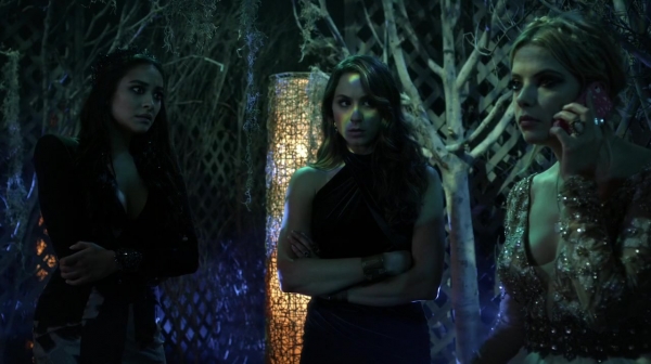 Pretty_Little_Liars_S06E10_Game_Over_Charles_720p_WEB-DL_DD5_1_H_264-PLLs_0157.jpg