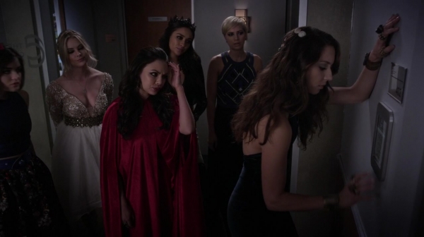 Pretty_Little_Liars_S06E10_Game_Over_Charles_720p_WEB-DL_DD5_1_H_264-PLLs_0382.jpg