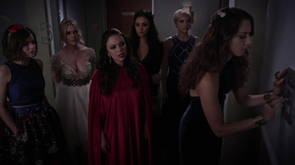 Pretty_Little_Liars_S06E10_Game_Over_Charles_720p_WEB-DL_DD5_1_H_264-PLLs_0390.jpg