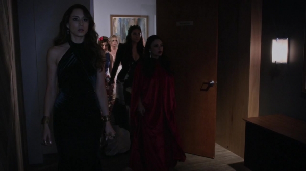 Pretty_Little_Liars_S06E10_Game_Over_Charles_720p_WEB-DL_DD5_1_H_264-PLLs_0425.jpg