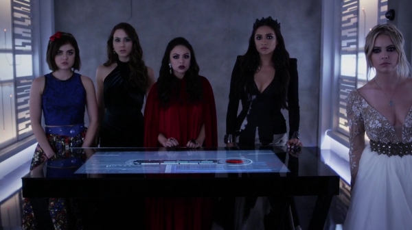 Pretty_Little_Liars_S06E10_Game_Over_Charles_720p_WEB-DL_DD5_1_H_264-PLLs_0501.jpg