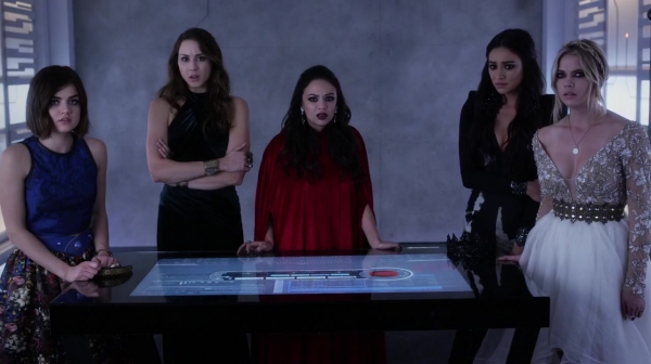 Pretty_Little_Liars_S06E10_Game_Over_Charles_720p_WEB-DL_DD5_1_H_264-PLLs_0824.jpg