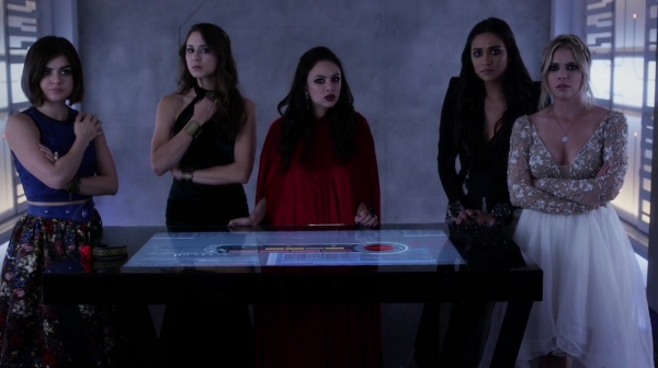 Pretty_Little_Liars_S06E10_Game_Over_Charles_720p_WEB-DL_DD5_1_H_264-PLLs_1890.jpg