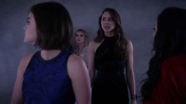 Pretty_Little_Liars_S06E10_Game_Over_Charles_720p_WEB-DL_DD5_1_H_264-PLLs_2188.jpg