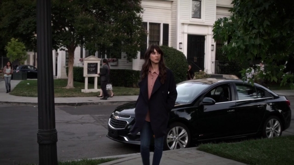Pretty_Little_Liars_S06E11_Of_Late_I_Think_of_Rosewood_720p_WEB-DL_DD5_1_H_264-NTb_0356.jpg